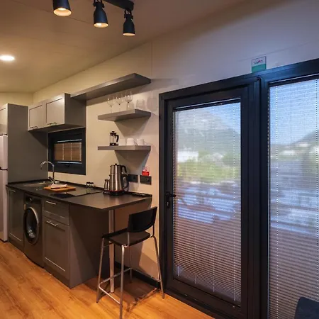 Tiny House *